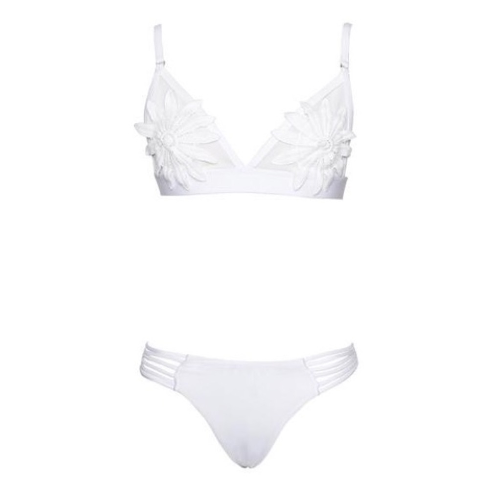 🔥White Mesh Flower Bikini Top and Bottom - Picture 3 of 8